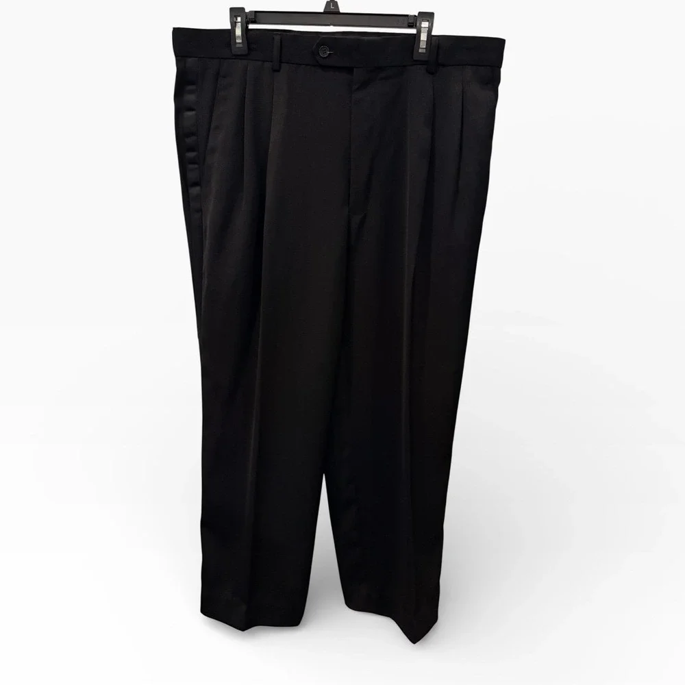 Vittorio St. Angelo Mens Black Shawl Lapel Tuxedo Suit 2pc Set 40R‎ Pleated Pant